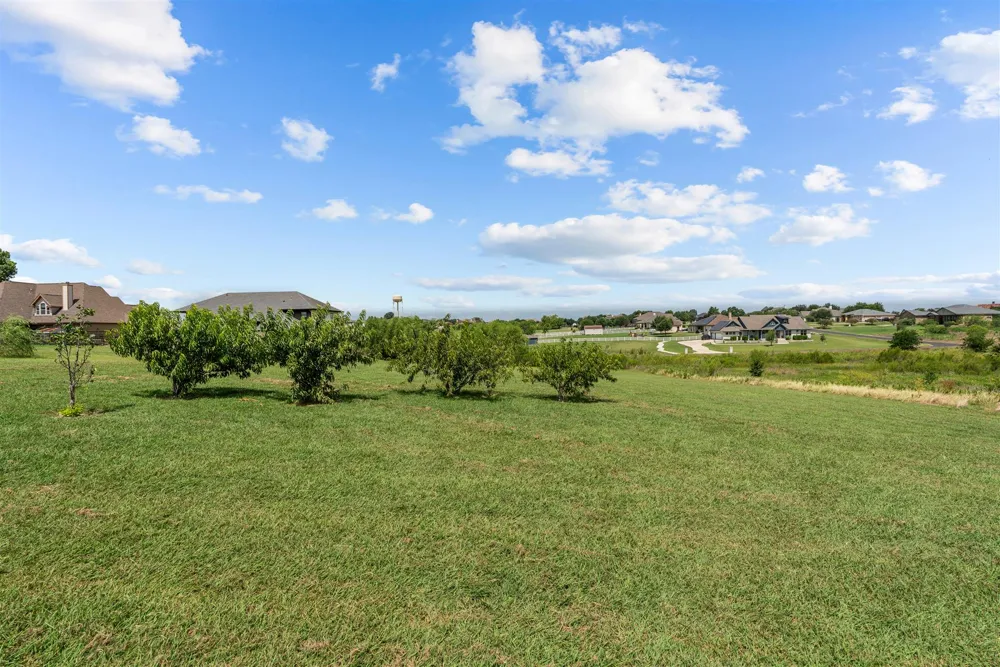 120 Apache Pass Hutto, TX 78634
