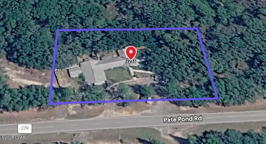 2233 Pate Pond Road Caryville, FL 32427