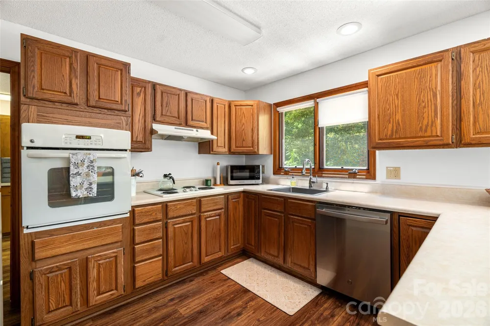 340 Sugar Hollow Road Fairview, NC 28730