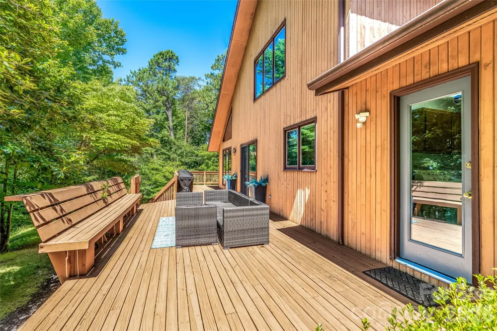 340 Sugar Hollow Road Fairview, NC 28730