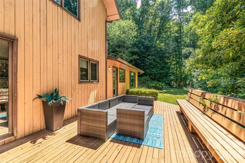 340 Sugar Hollow Road Fairview, NC 28730