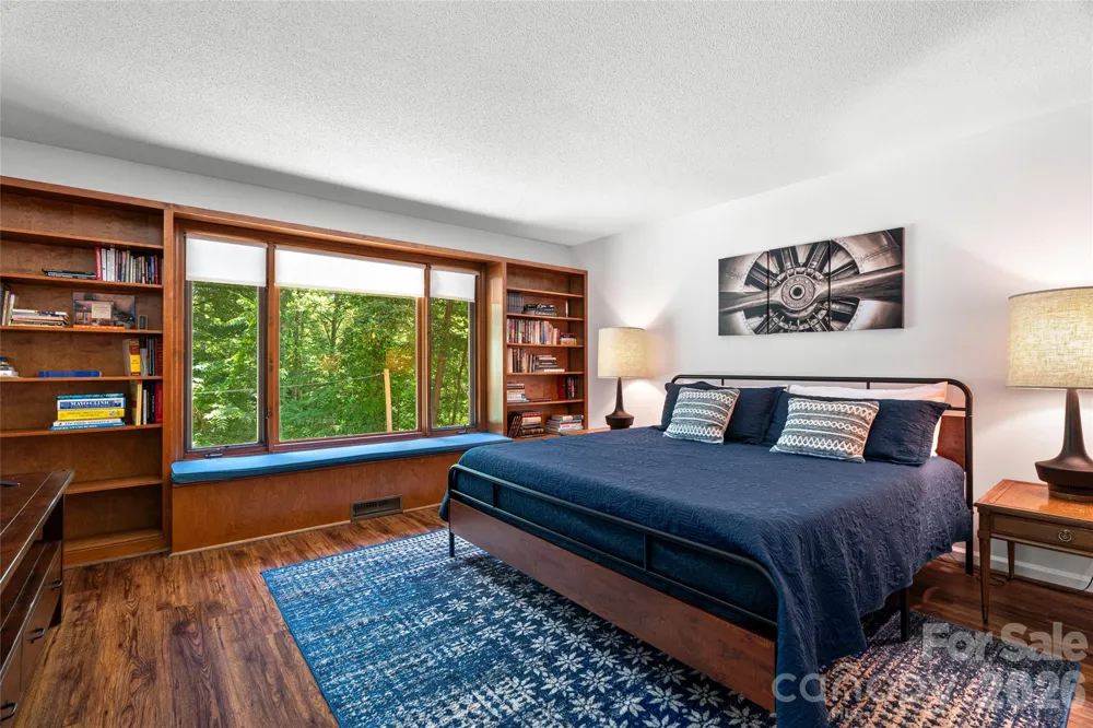 340 Sugar Hollow Road Fairview, NC 28730