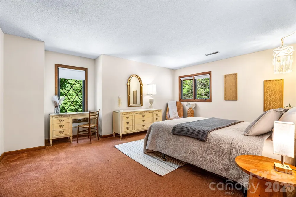340 Sugar Hollow Road Fairview, NC 28730