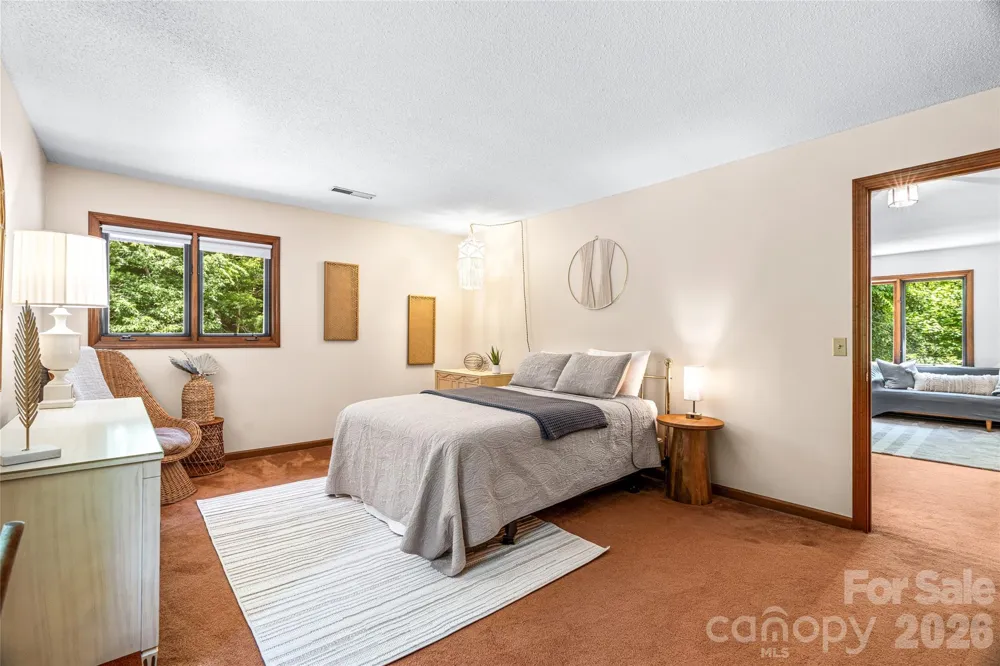 340 Sugar Hollow Road Fairview, NC 28730