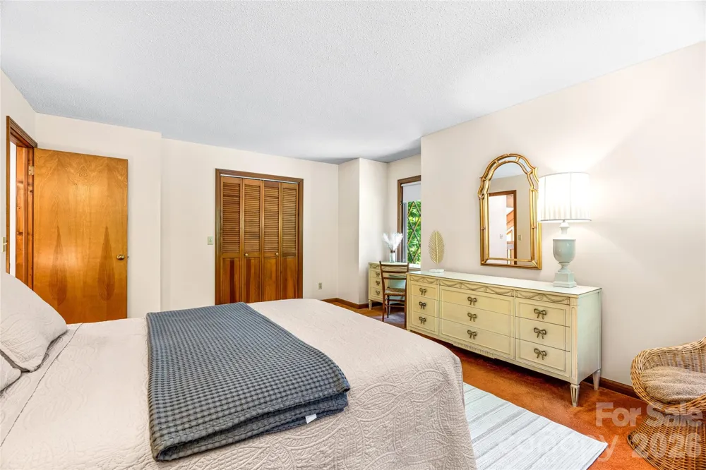 340 Sugar Hollow Road Fairview, NC 28730