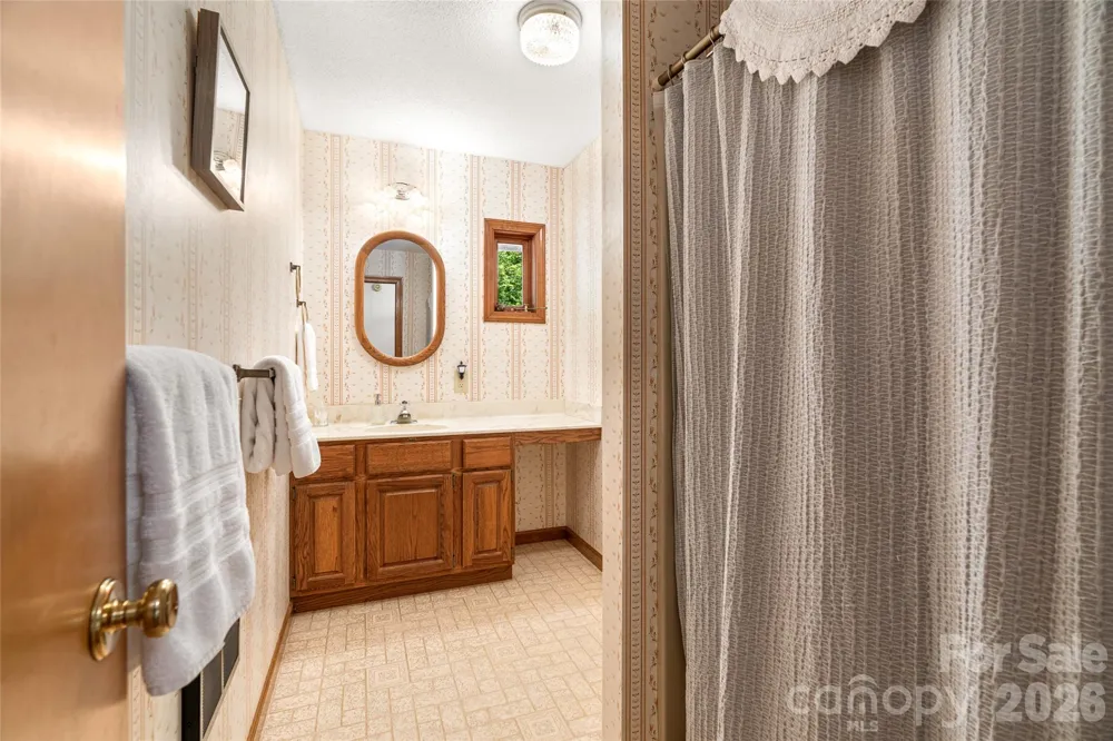 340 Sugar Hollow Road Fairview, NC 28730