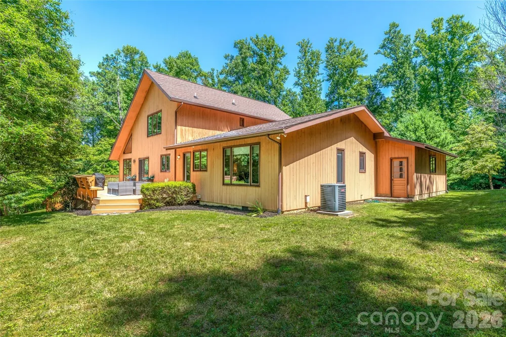 340 Sugar Hollow Road Fairview, NC 28730