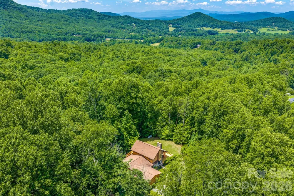 340 Sugar Hollow Road Fairview, NC 28730