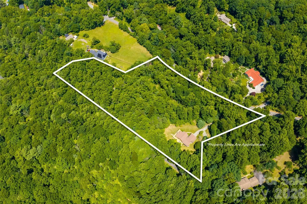 340 Sugar Hollow Road Fairview, NC 28730