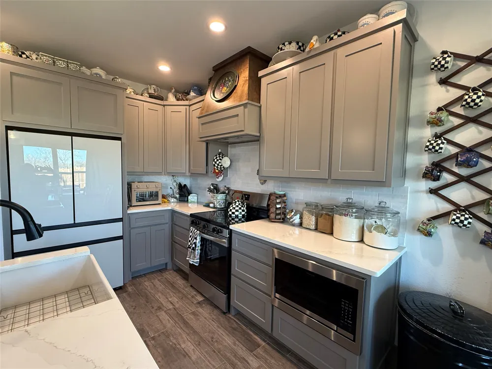 9221 Parkview Tolar, TX 76476