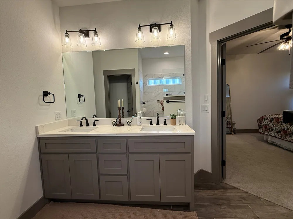 9221 Parkview Tolar, TX 76476