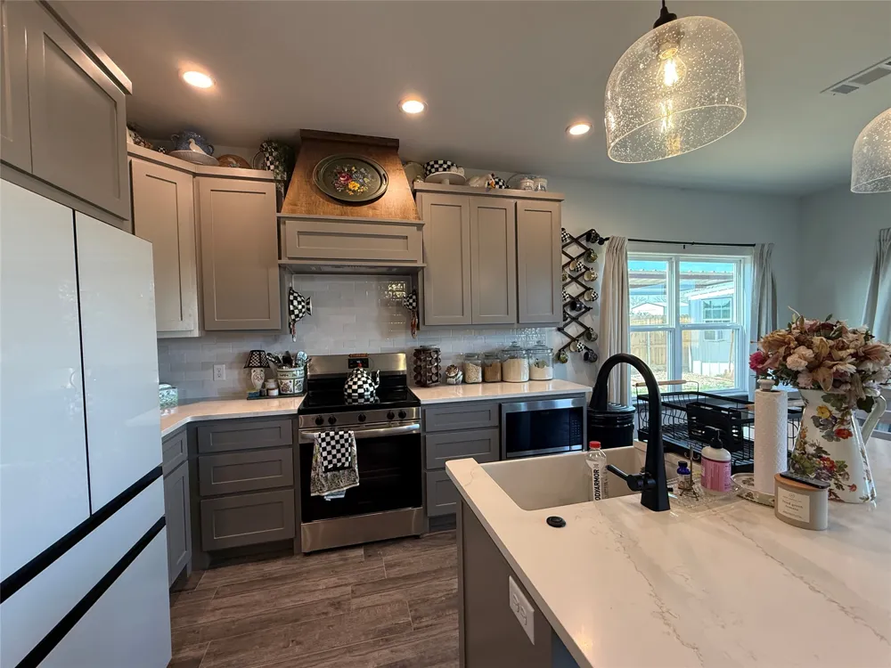 9221 Parkview Tolar, TX 76476
