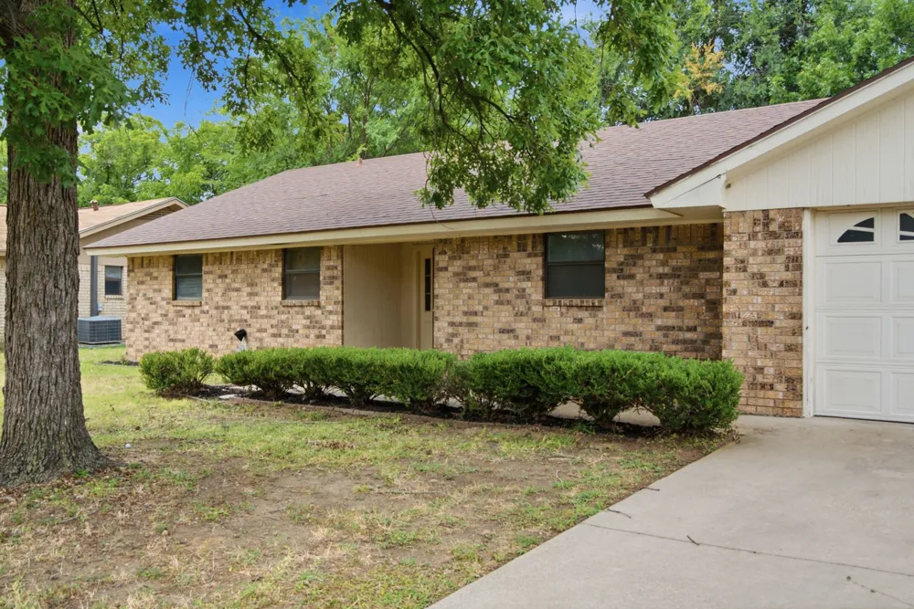 1408 Inglewood Drive Stephenville, TX 76401