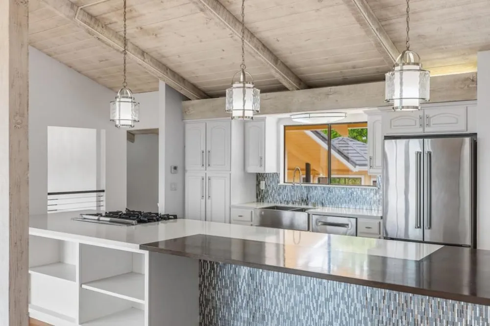 25000 Pine Hills Drive Carmel, CA 93923