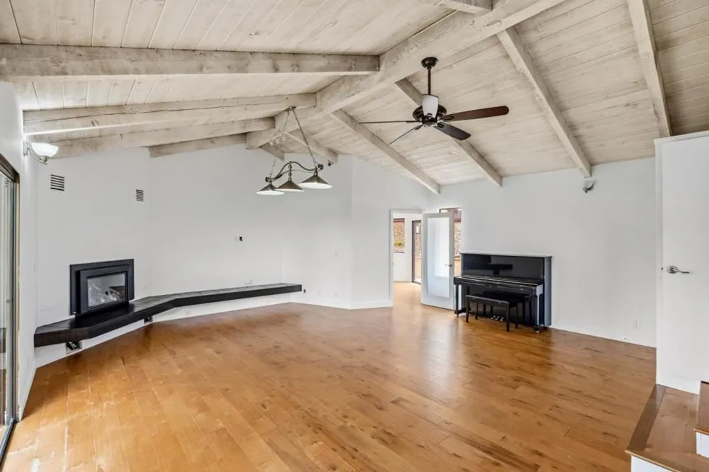 25000 Pine Hills Drive Carmel, CA 93923