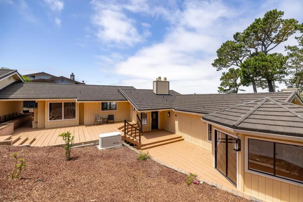 25000 Pine Hills Drive Carmel, CA 93923
