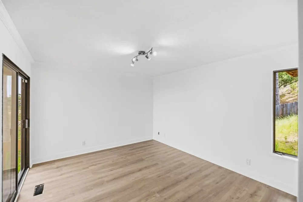 25000 Pine Hills Drive Carmel, CA 93923