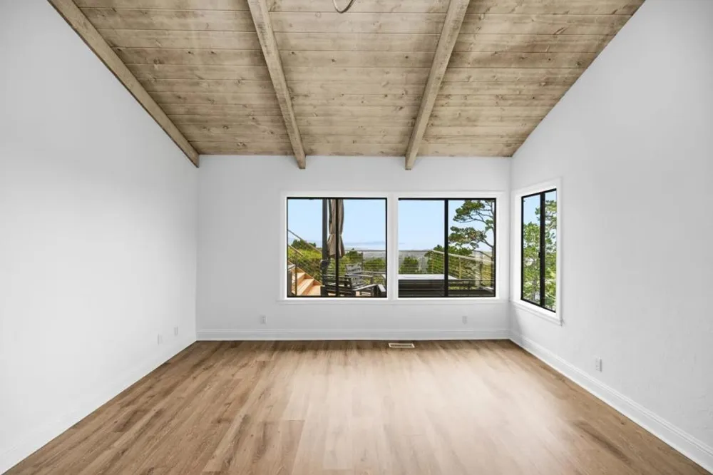 25000 Pine Hills Drive Carmel, CA 93923