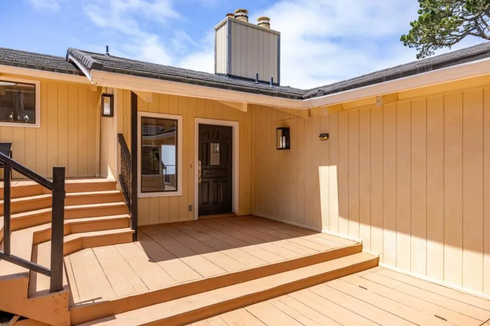 25000 Pine Hills Drive Carmel, CA 93923