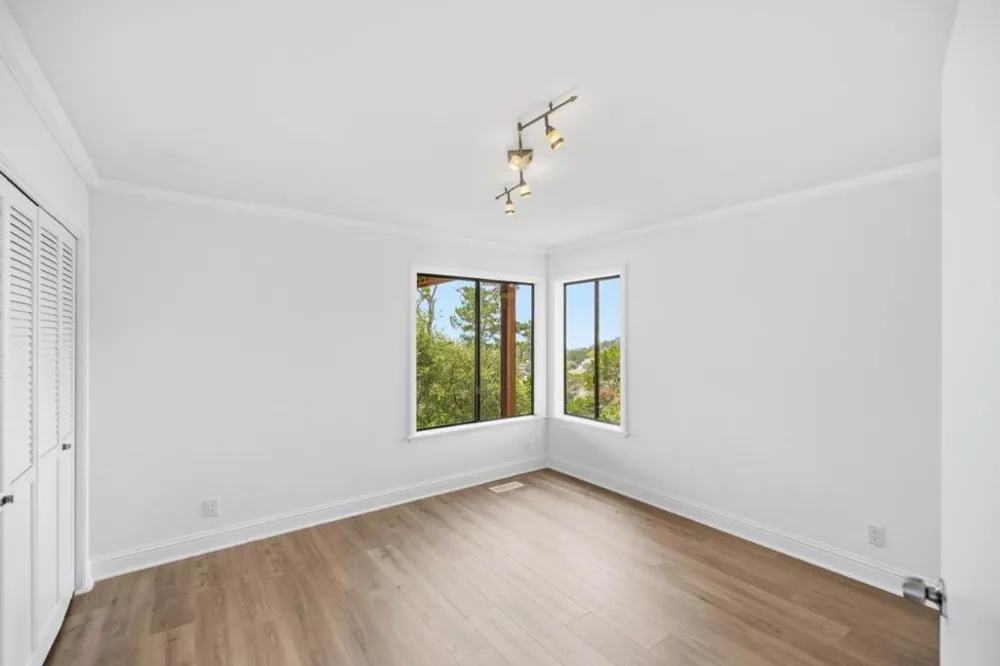 25000 Pine Hills Drive Carmel, CA 93923