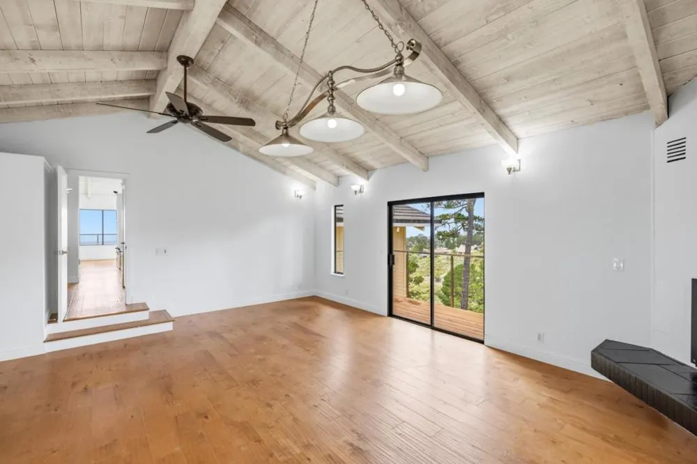 25000 Pine Hills Drive Carmel, CA 93923