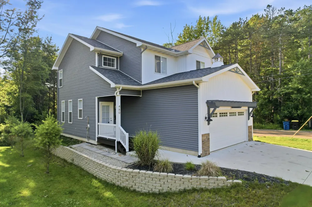 480 McMullan Way Casco Township, MI 49090