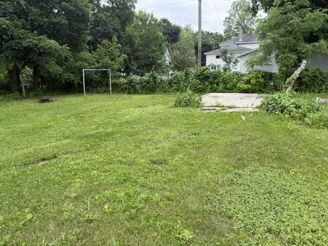 423 W Upton Avenue Reed City City, MI 49677