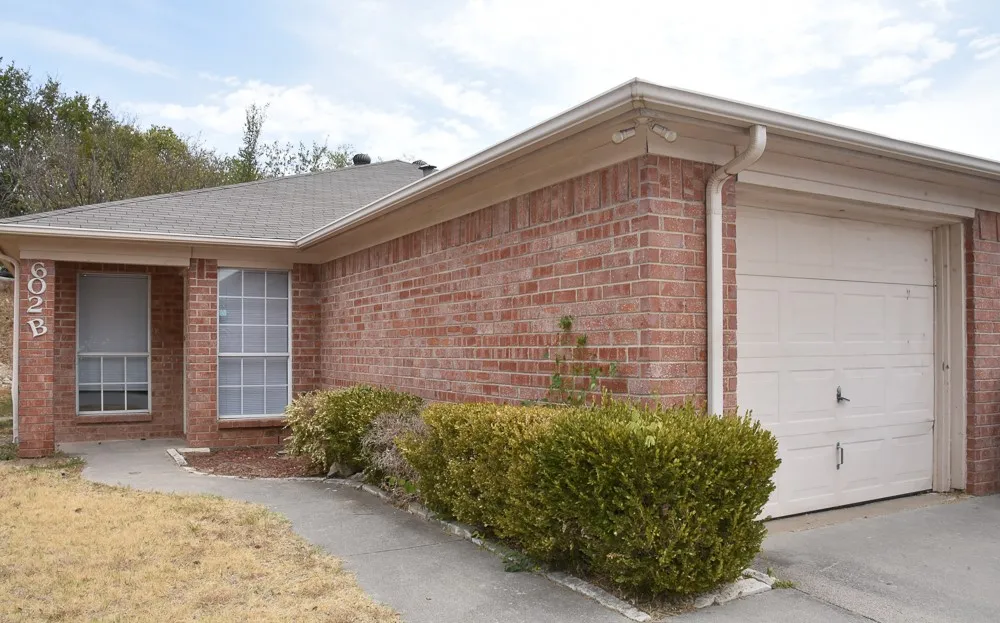 602 Crestridge Court #B Decatur, TX 76234
