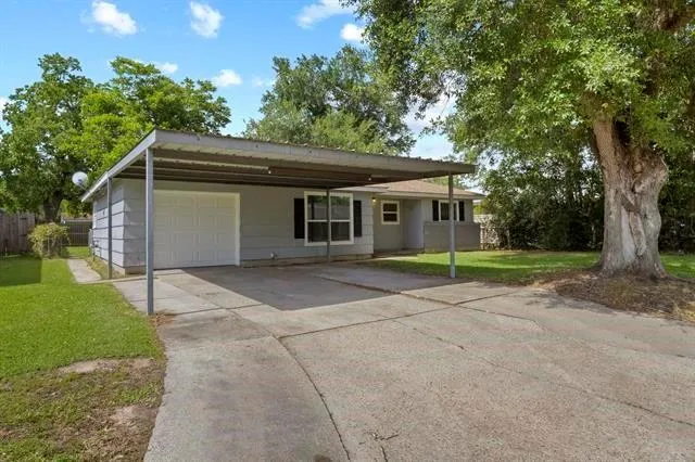 4816 Westmore Orange, TX 77630