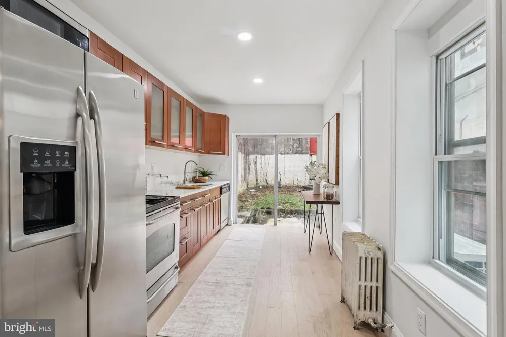 1302 LAWRENCE STREET Philadelphia, PA 19122