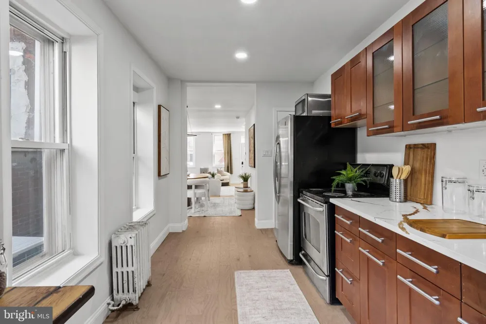 1302 LAWRENCE STREET Philadelphia, PA 19122