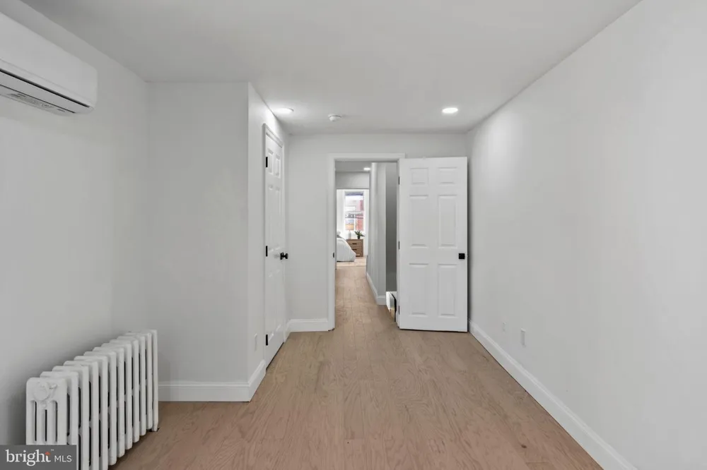 1302 LAWRENCE STREET Philadelphia, PA 19122