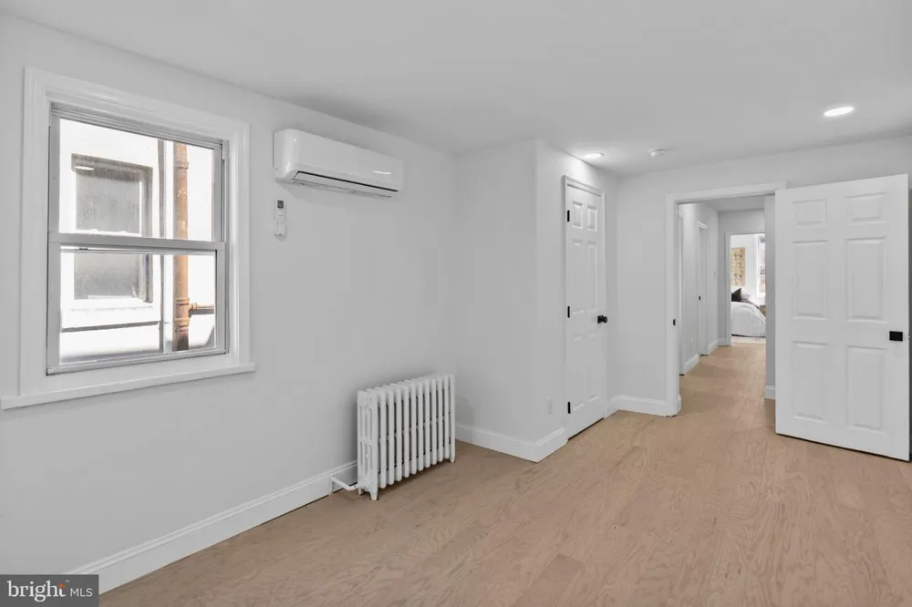 1302 LAWRENCE STREET Philadelphia, PA 19122