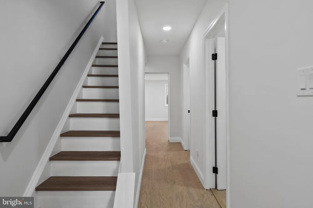 1302 LAWRENCE STREET Philadelphia, PA 19122