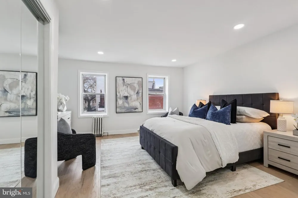 1302 LAWRENCE STREET Philadelphia, PA 19122