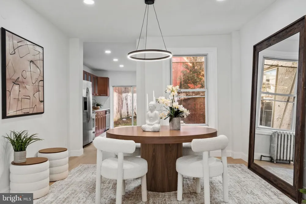 1302 LAWRENCE STREET Philadelphia, PA 19122