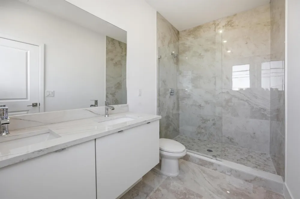 1542 NW 1st Avenue Pompano Beach, FL 33060