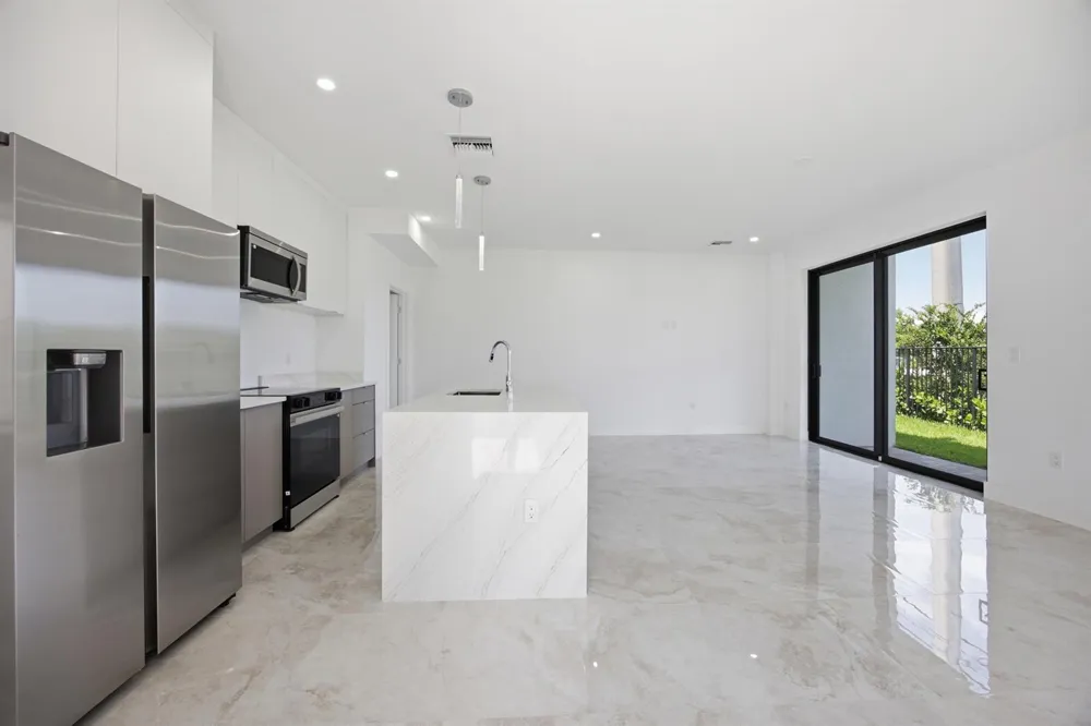 1542 NW 1st Avenue Pompano Beach, FL 33060