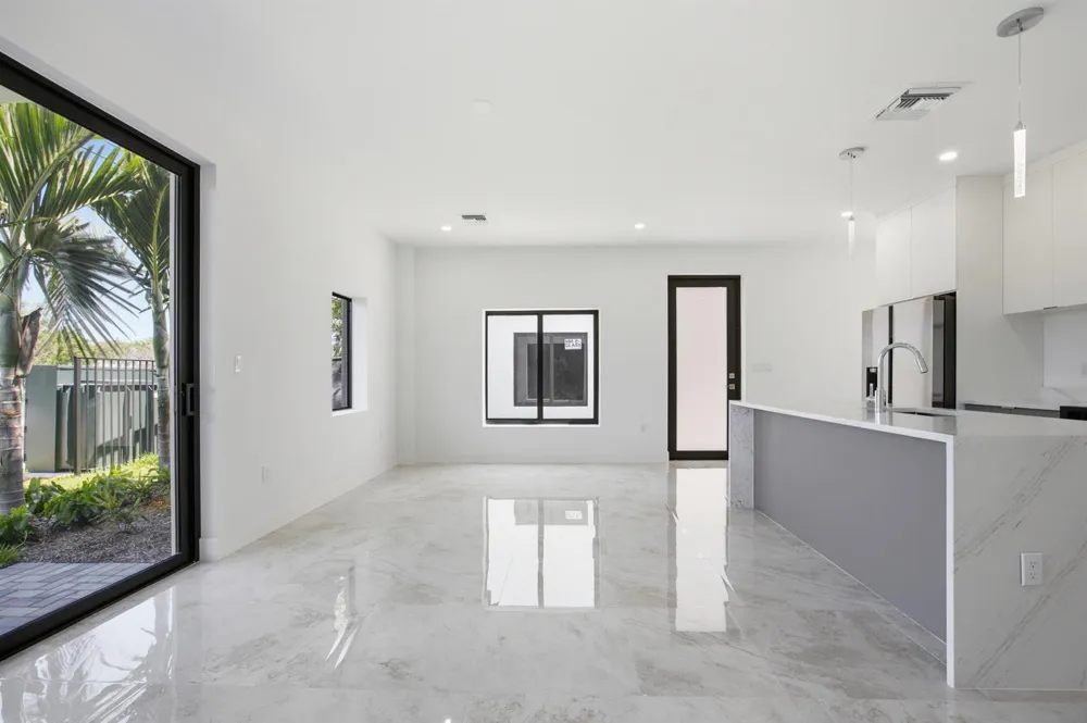 1542 NW 1st Avenue Pompano Beach, FL 33060