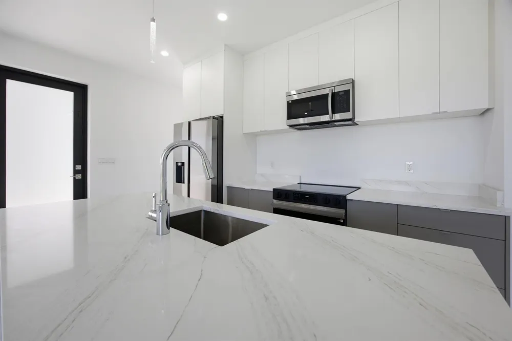 1542 NW 1st Avenue Pompano Beach, FL 33060