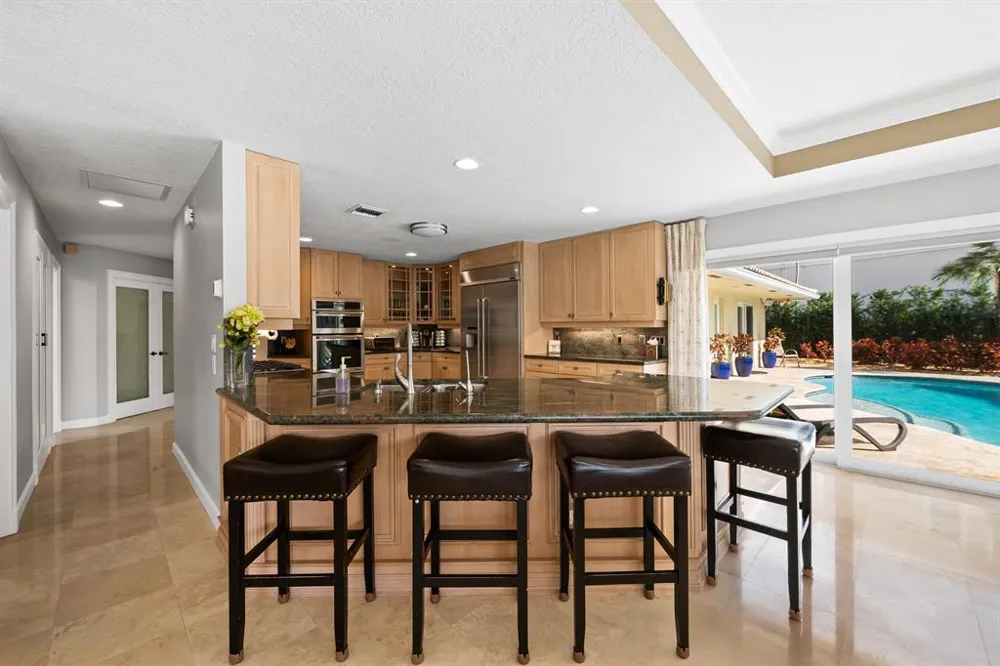 2600 NE 33rd Street Lighthouse Point, FL 33064