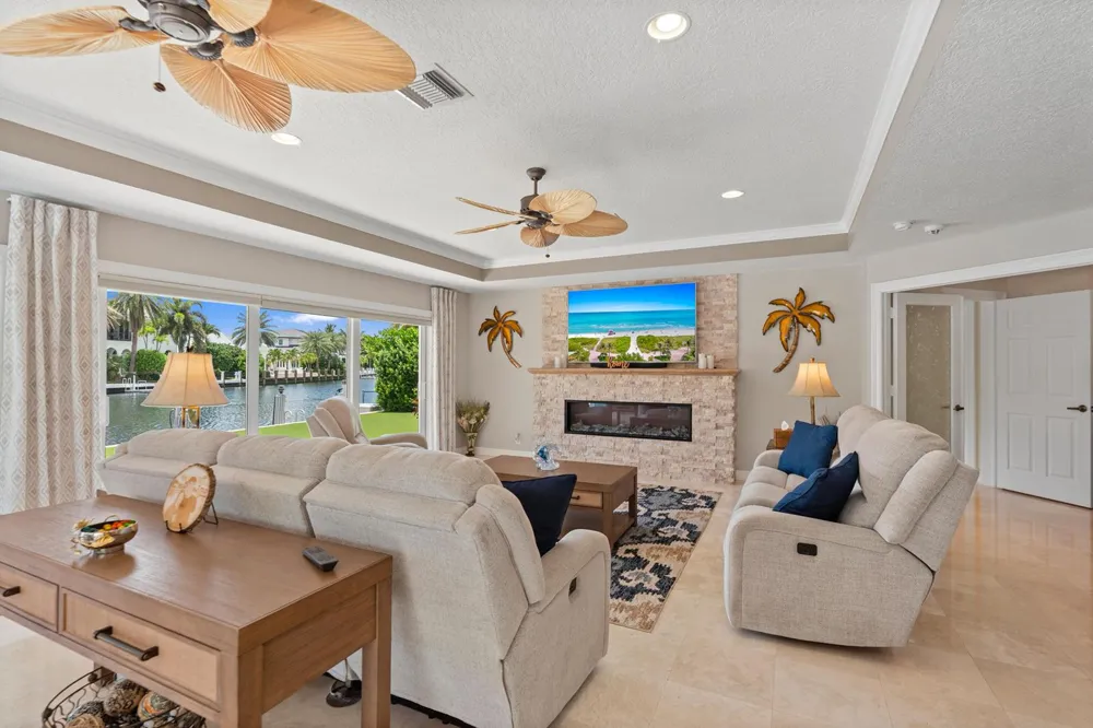 2600 NE 33rd Street Lighthouse Point, FL 33064