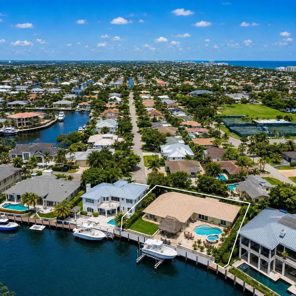 2600 NE 33rd Street Lighthouse Point, FL 33064