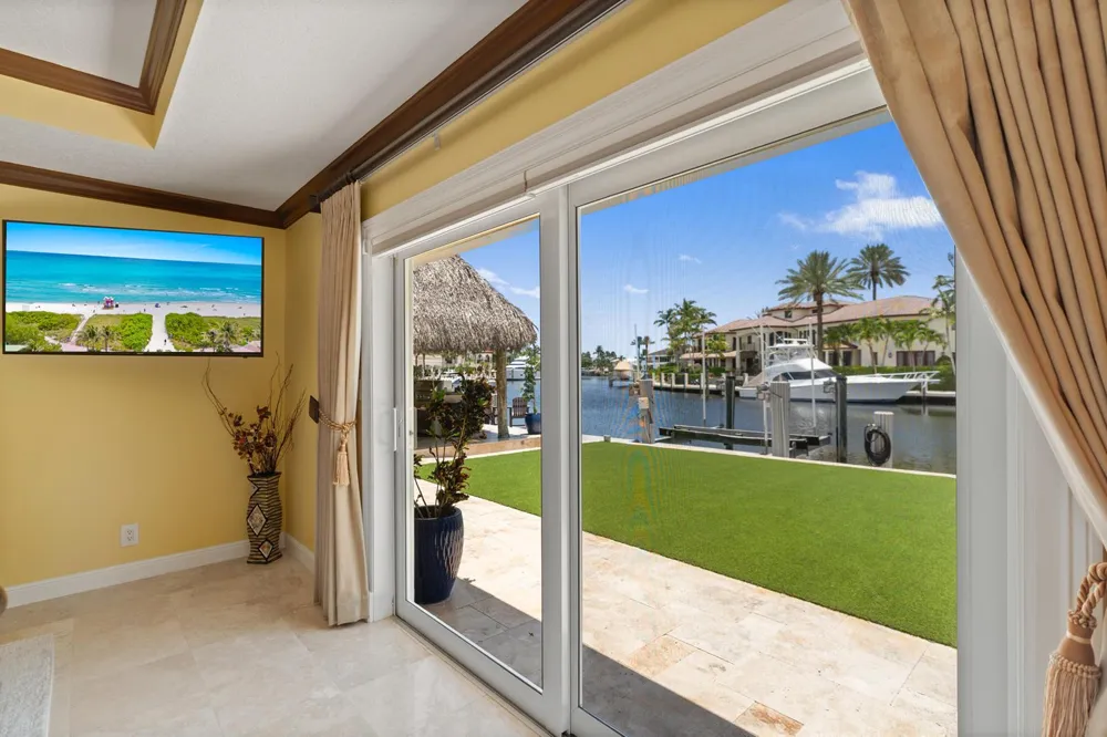 2600 NE 33rd Street Lighthouse Point, FL 33064