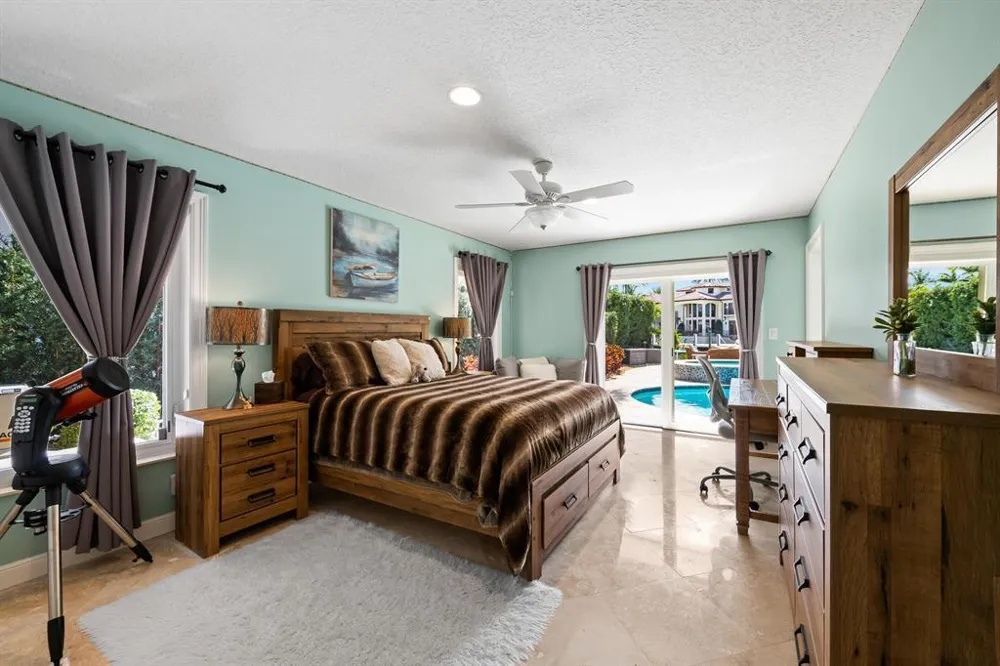 2600 NE 33rd Street Lighthouse Point, FL 33064