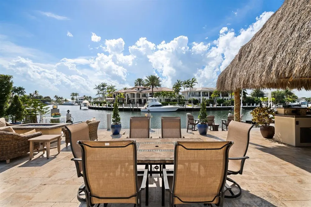 2600 NE 33rd Street Lighthouse Point, FL 33064