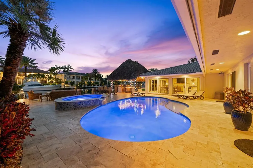 2600 NE 33rd Street Lighthouse Point, FL 33064
