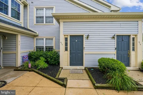 613 STEEPLECHASE COURT