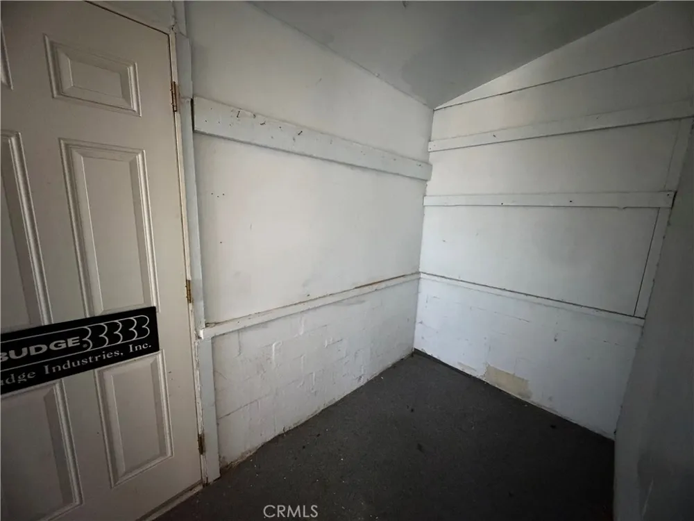 567 W Yermo Yermo, CA 92398