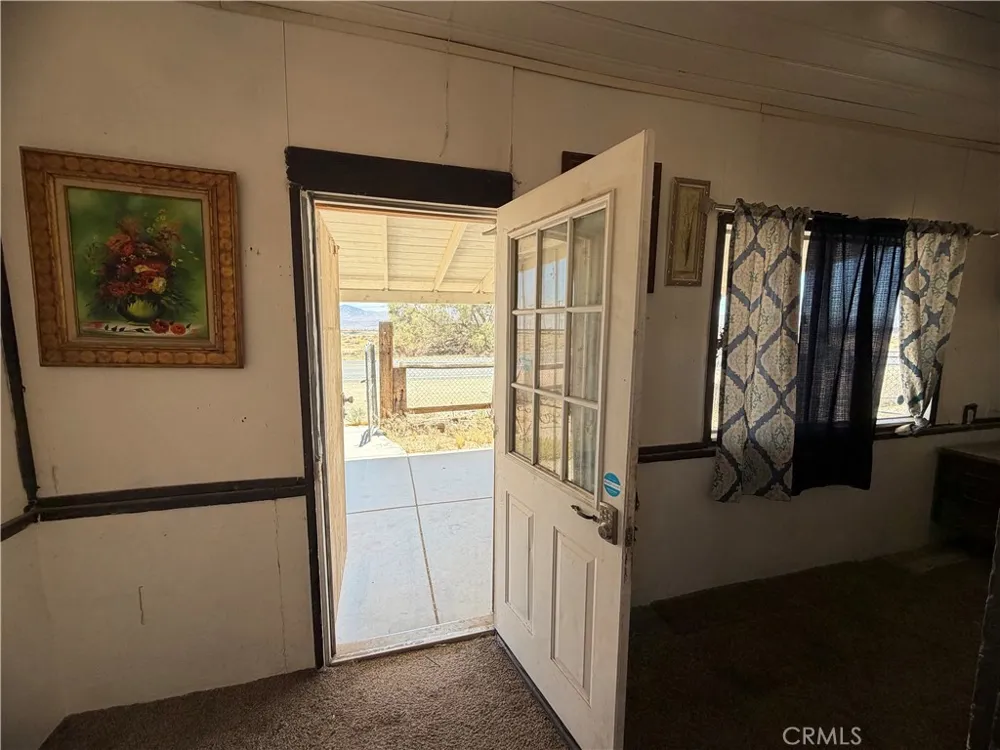 567 W Yermo Yermo, CA 92398